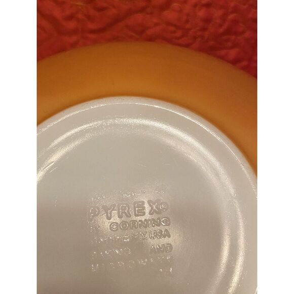 1960's Pyrex Cinderella Mixing Bowl 4Qt, 2.5Qt & 1.5Qt Old Orchard 3-piece Set. - Picture 14 of 16